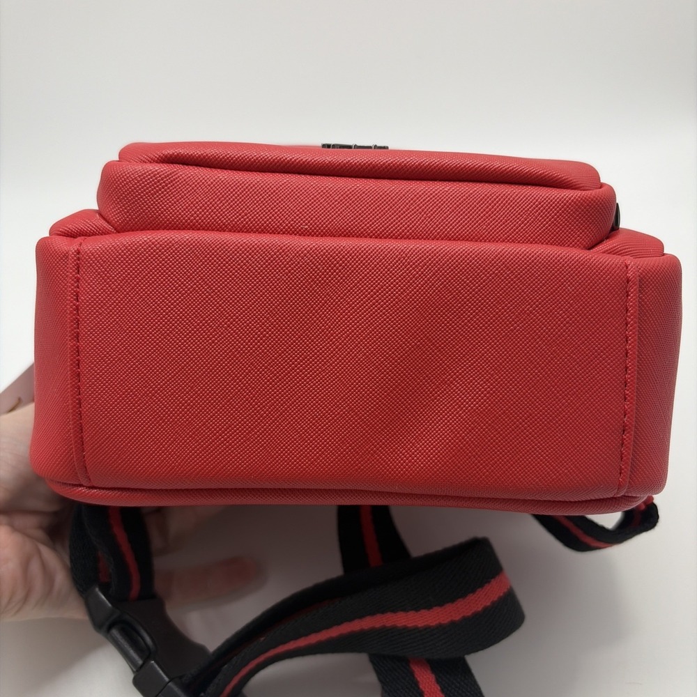 Freshly Picked Mickey Anaheim Fanny Pack Belt Bag Walt Disney World Red - Picture 6 of 6